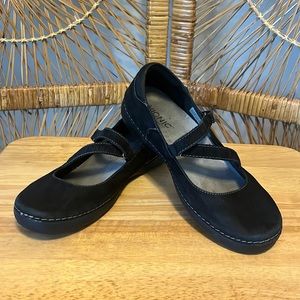 Vionic with Orthaheel Judith Flat Mary Jane - Black - Size 8.5